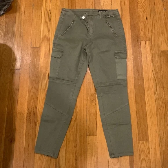 BLANKNYC Women's The Reade Crop Olive Ankle-Zip Skinny Cargo Jeans, Size 29 - Picture 2 of 8